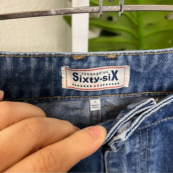 🖤 Los Angeles Sixty-Six Denim Cargo Shorts | Utility Pocket Detail | Sz 11 - Picture 3 of 8